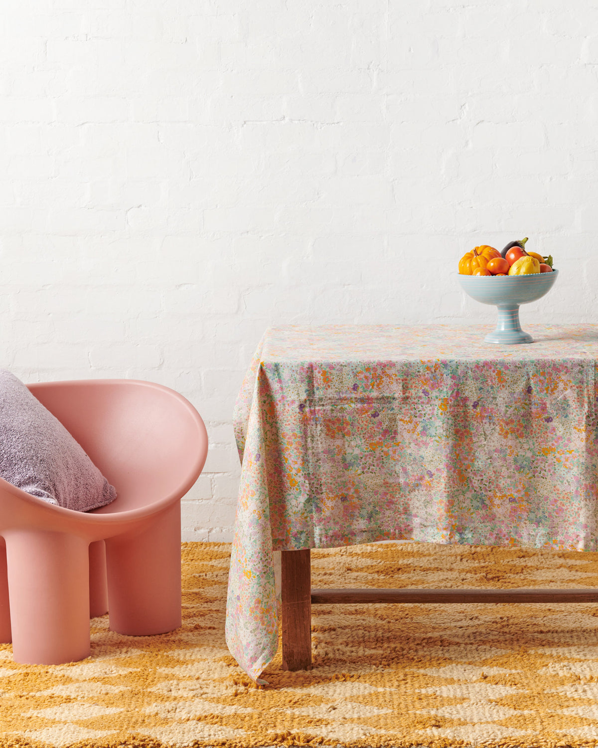 Little Bit Ditsy Round Linen Tablecloth - Kip&Co