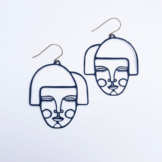 Alice Dangles in Black- Denz