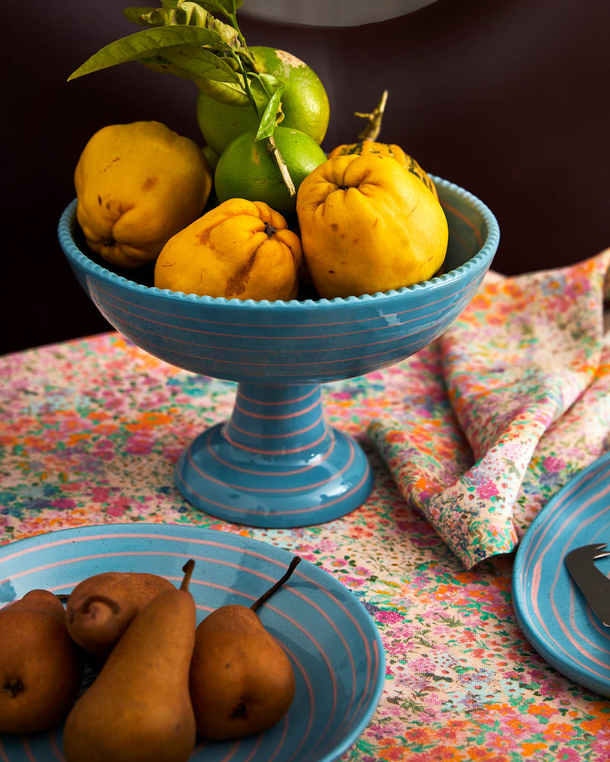 Little Bit Ditsy Round Linen Tablecloth - Kip&Co