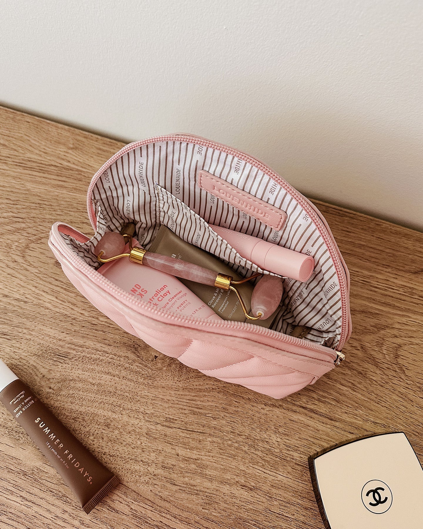Shell Make Up Bag