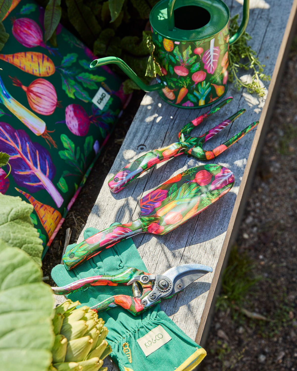 Veggie Soup Garden Tools And Glove Set