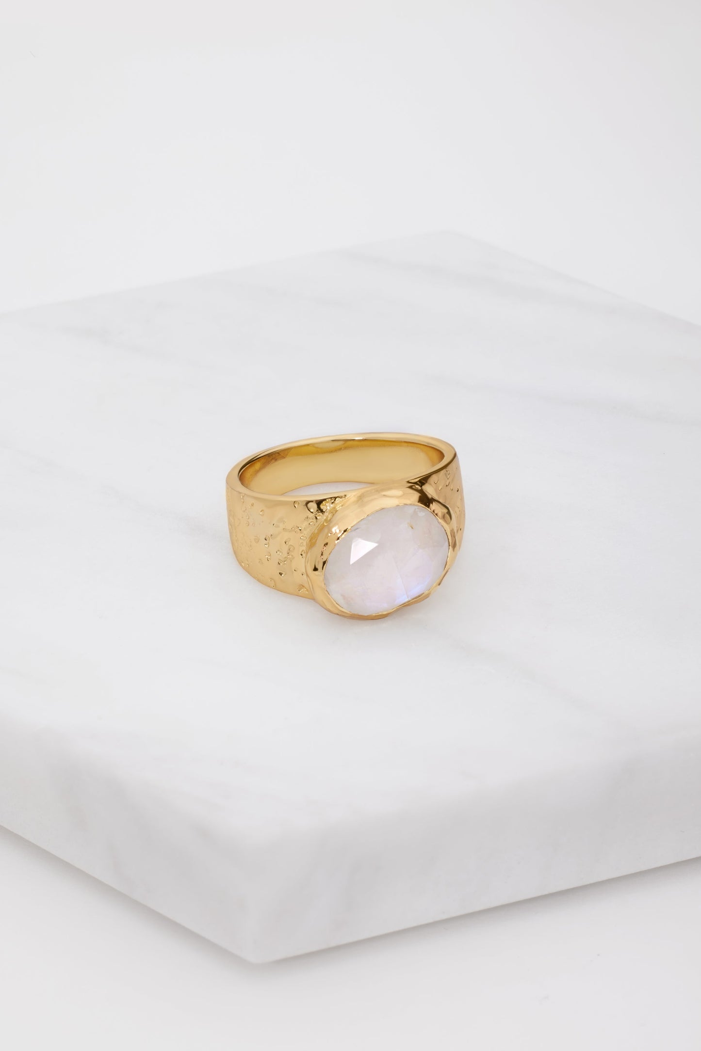 Daniella Ring Moonstone