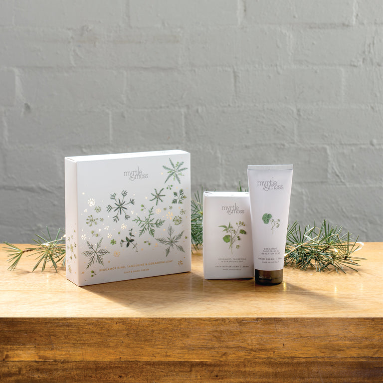 Christmas Duet ~ Bergamot Rind, Tangerine & Geranium Leaf