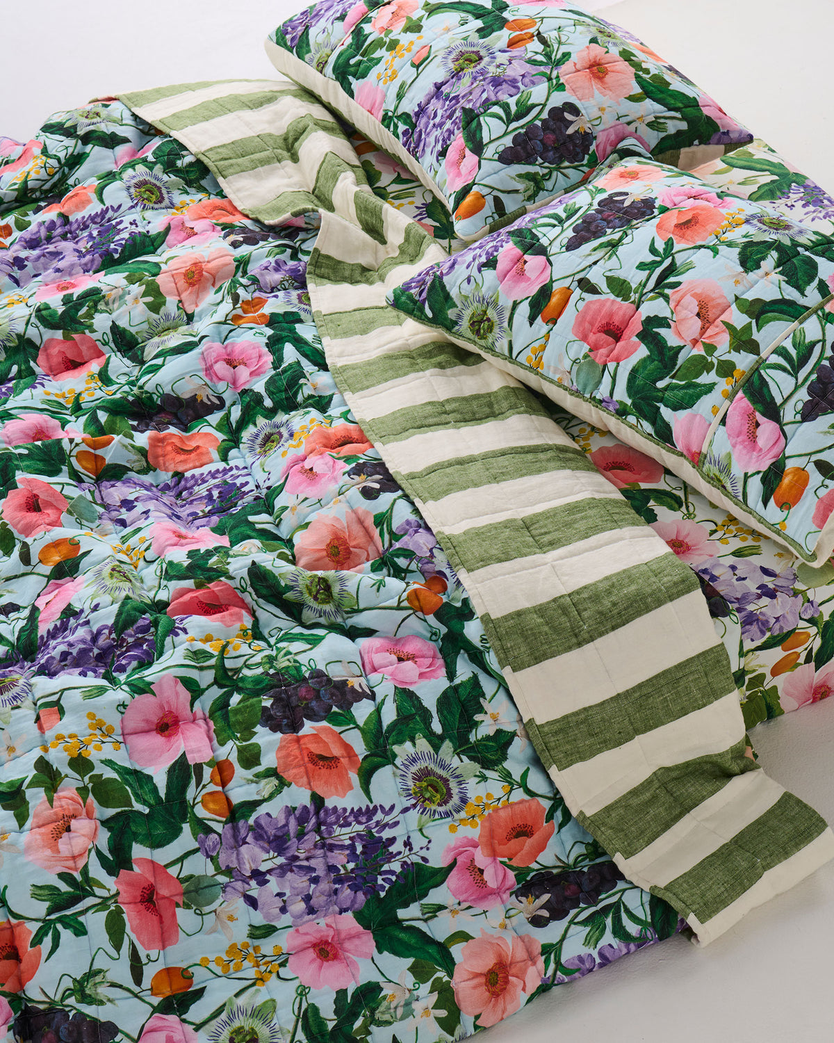 Spring In The Air Reversible Linen Quilted Pillowcases 2P Std Set