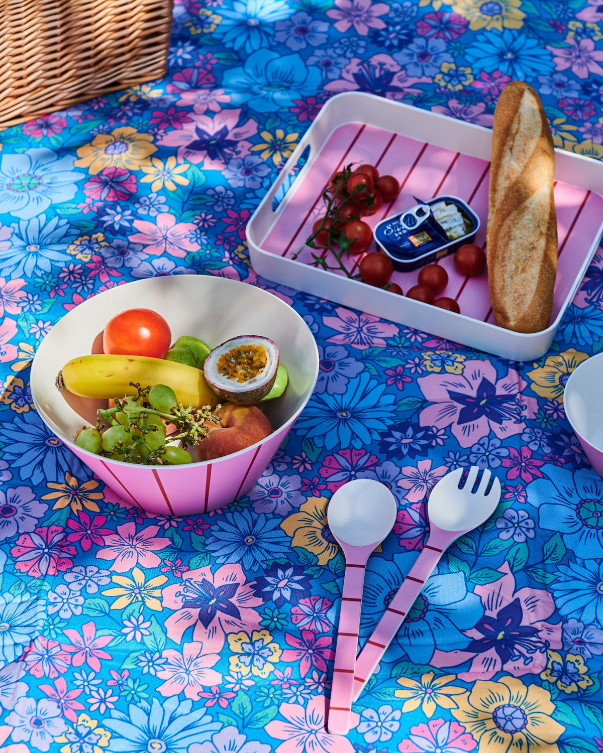 Iced Vovo Stripe Serving Tray - Kip&Co