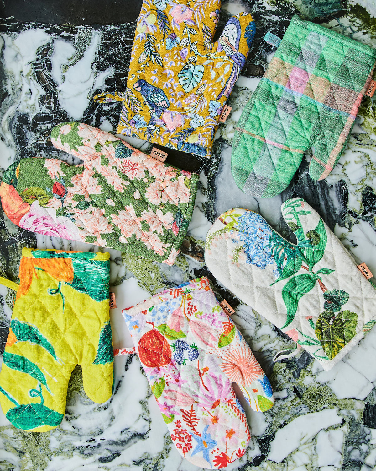 Rose Garden Oven Mitt - Kip&Co