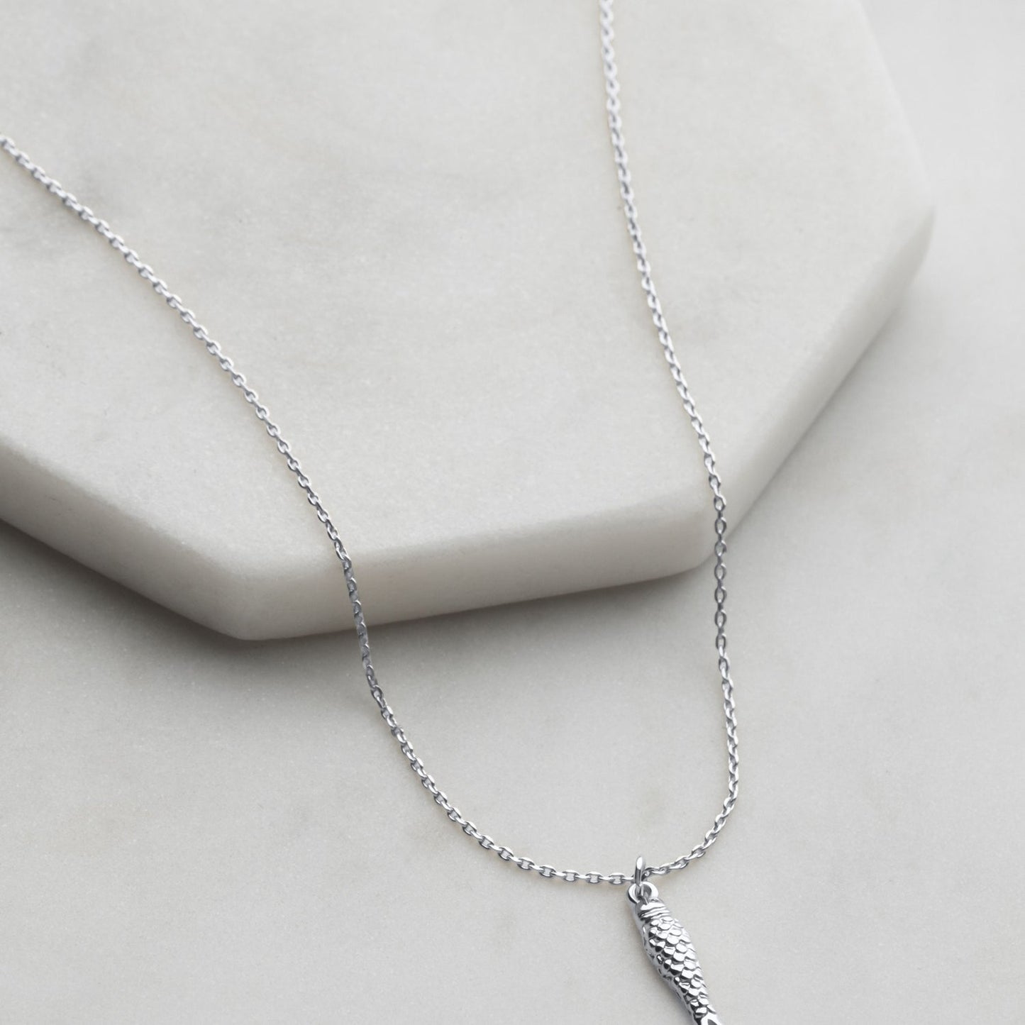 Tate Mini Necklace