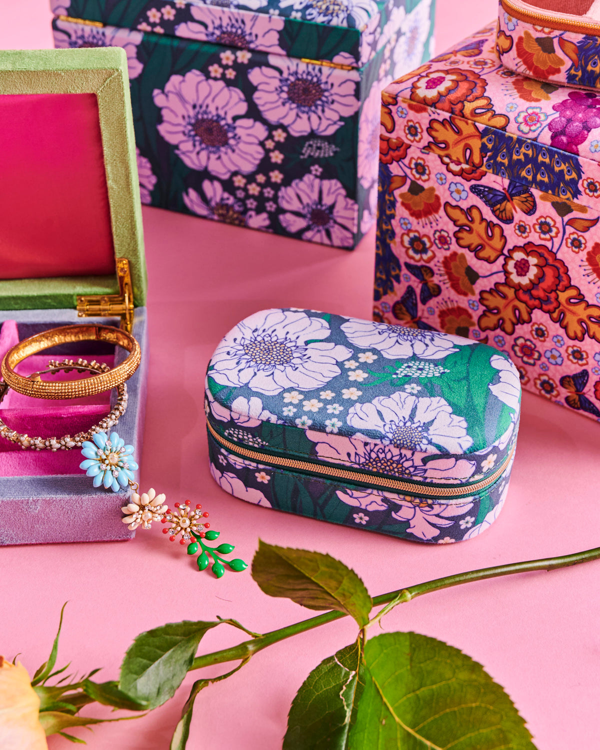 Tumbling Flowers Green Travel Velvet Jewellery Box - Kip&Co