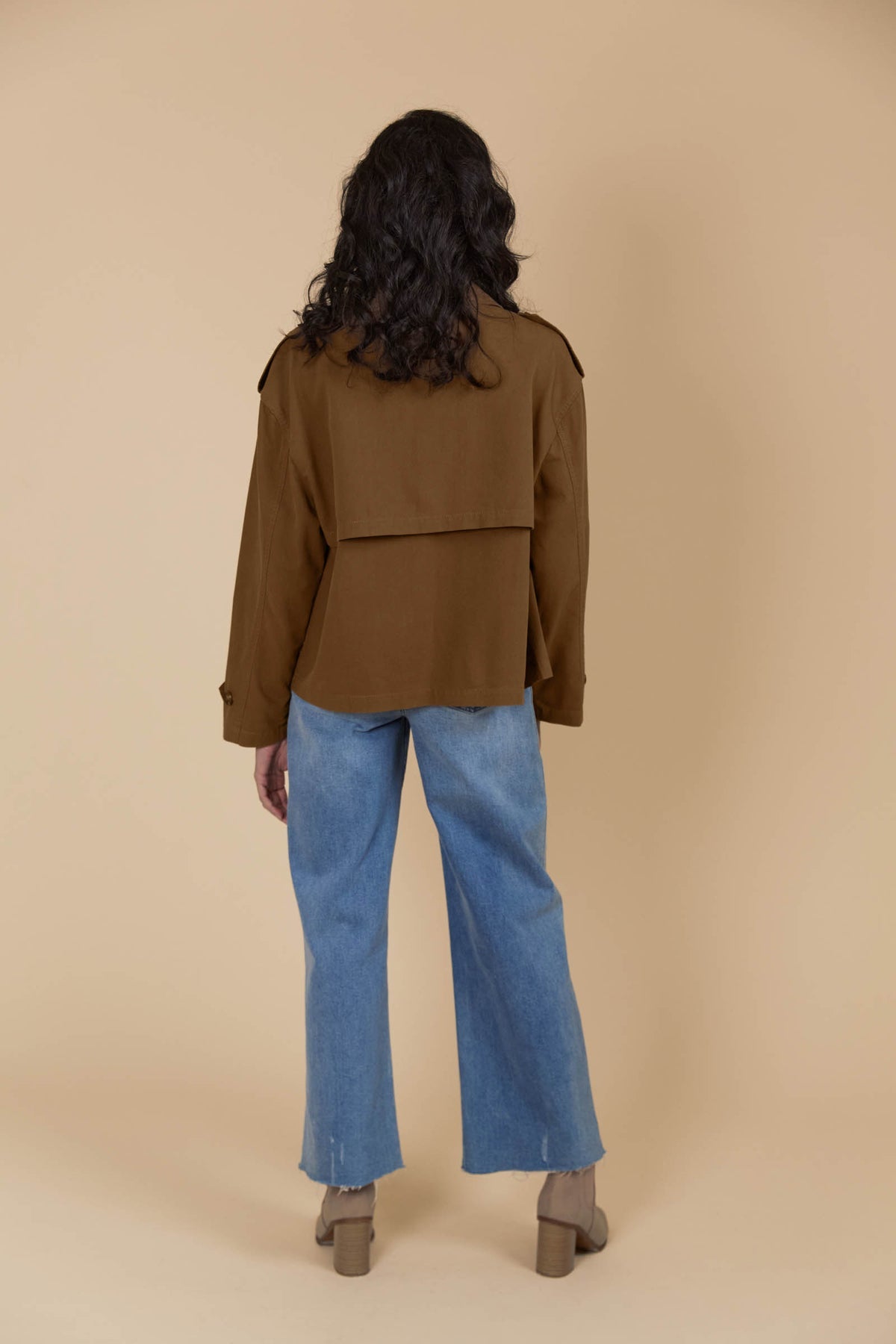 Freya Crop Trench - Isle Of Mine