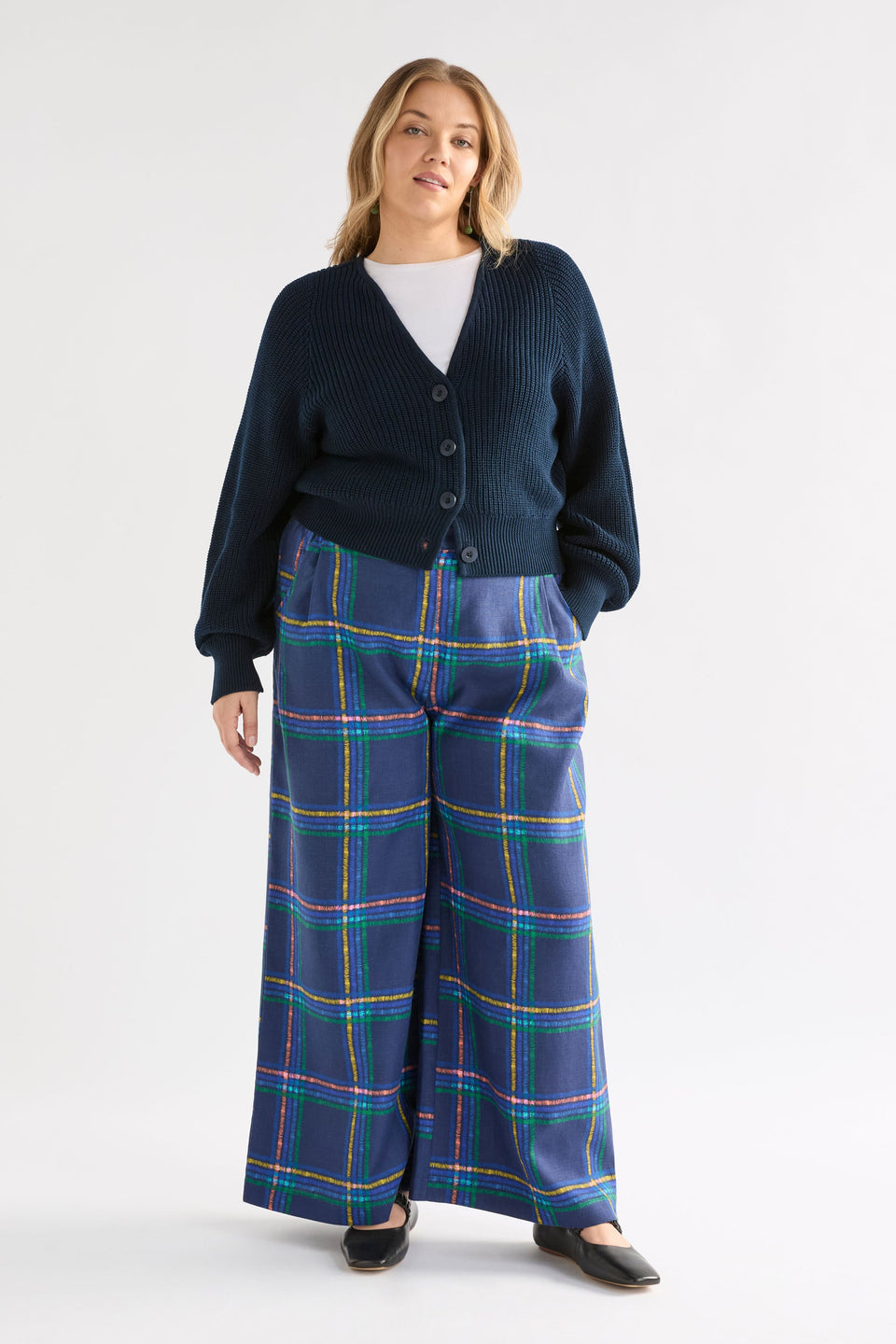 Saari Cardigan