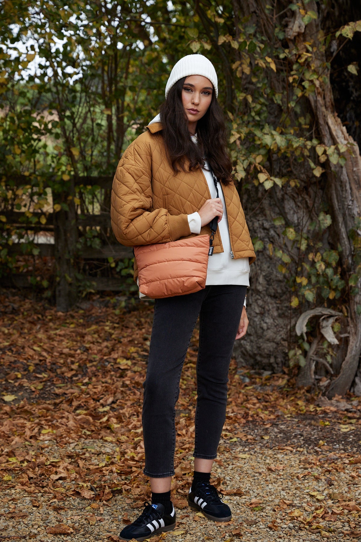 Stash Base Crossbody- Base