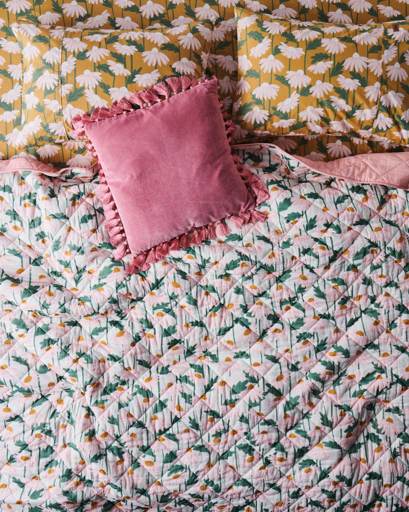 Daisy Bunch Organic Cotton Quilted Bedspread Large