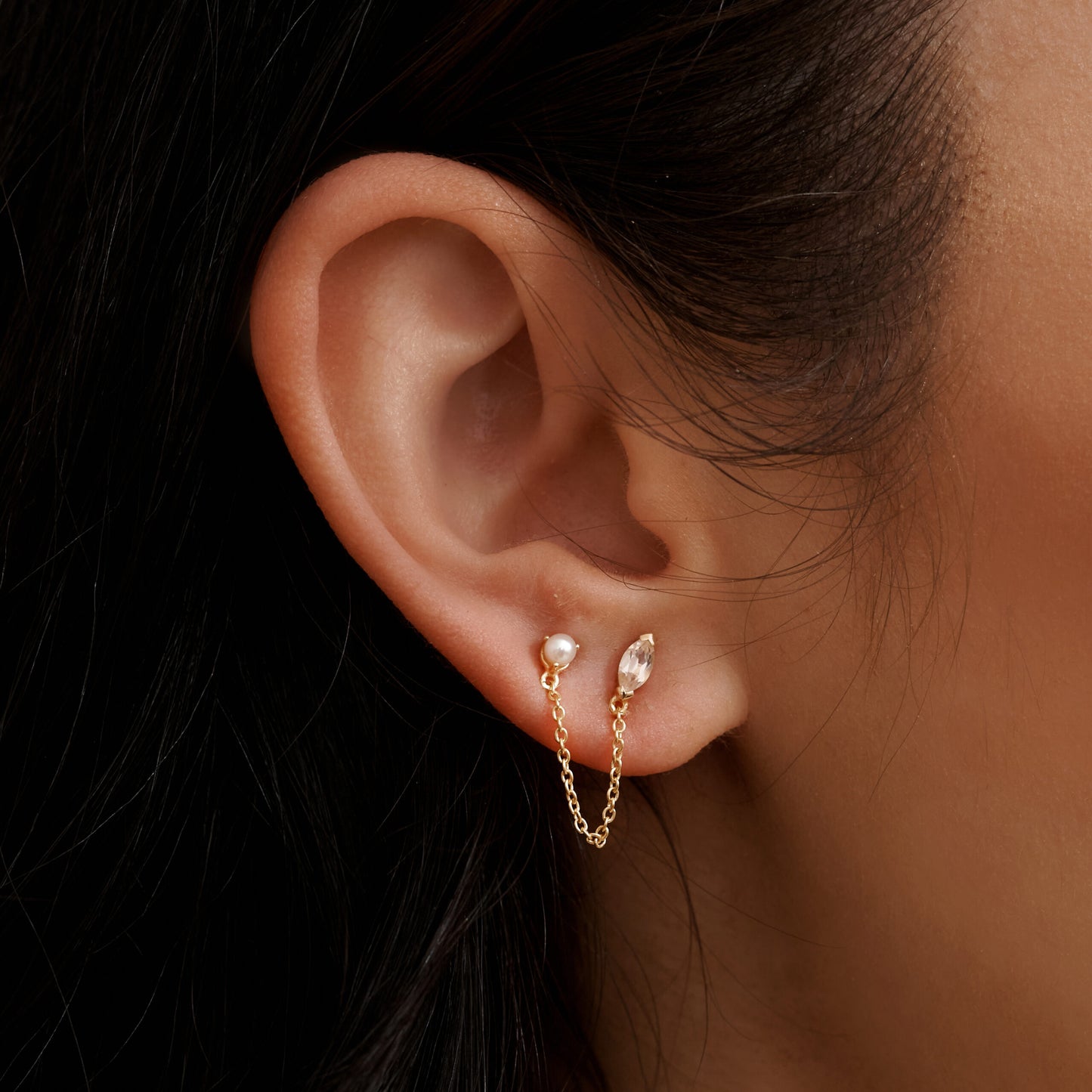 White Topaz Marquise Stone W/Pearl & Chain Yellow Gold - Murkani