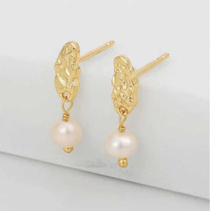Helena Pearl Earring