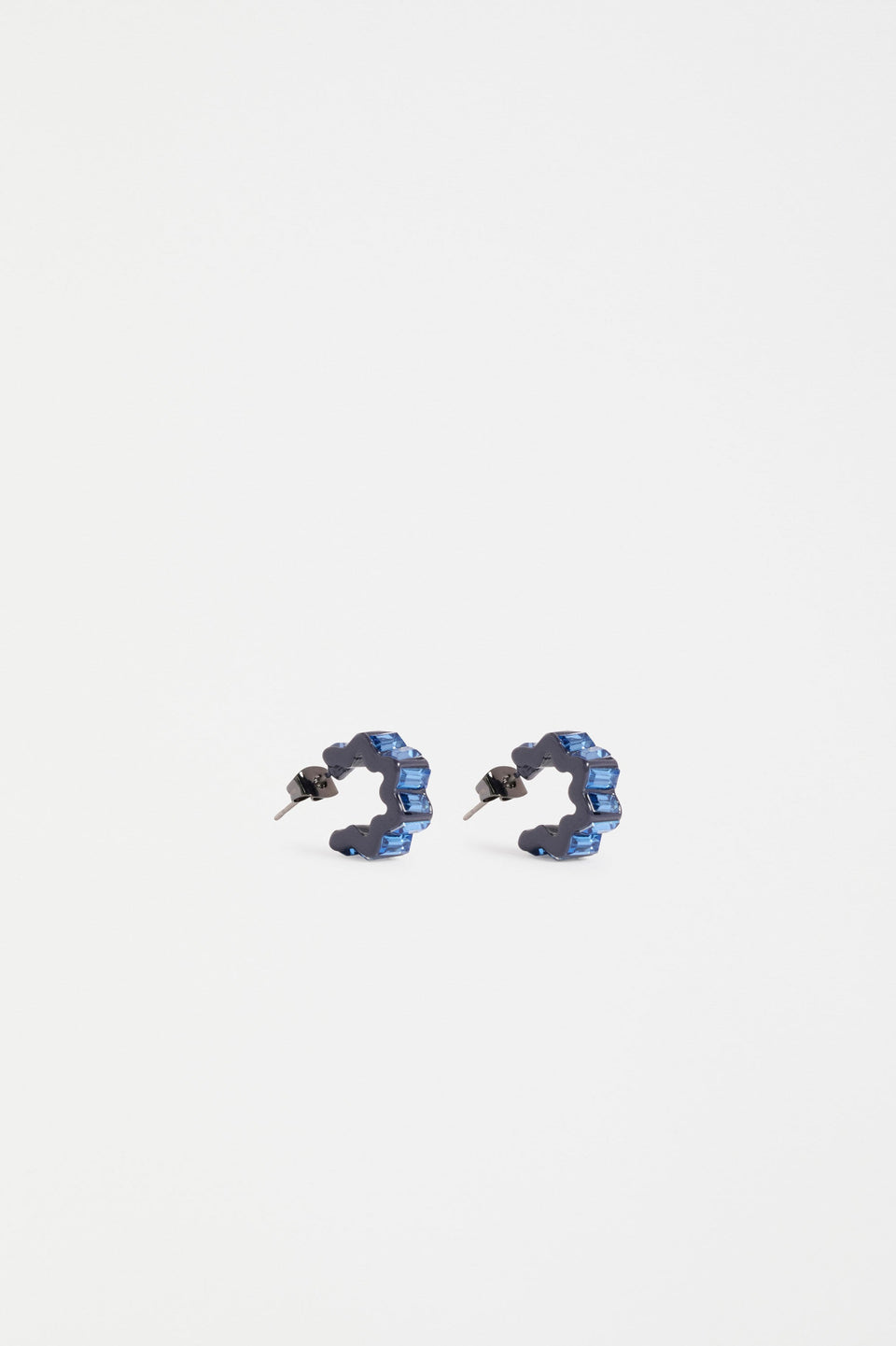 Jolle Mini Hoop Earring