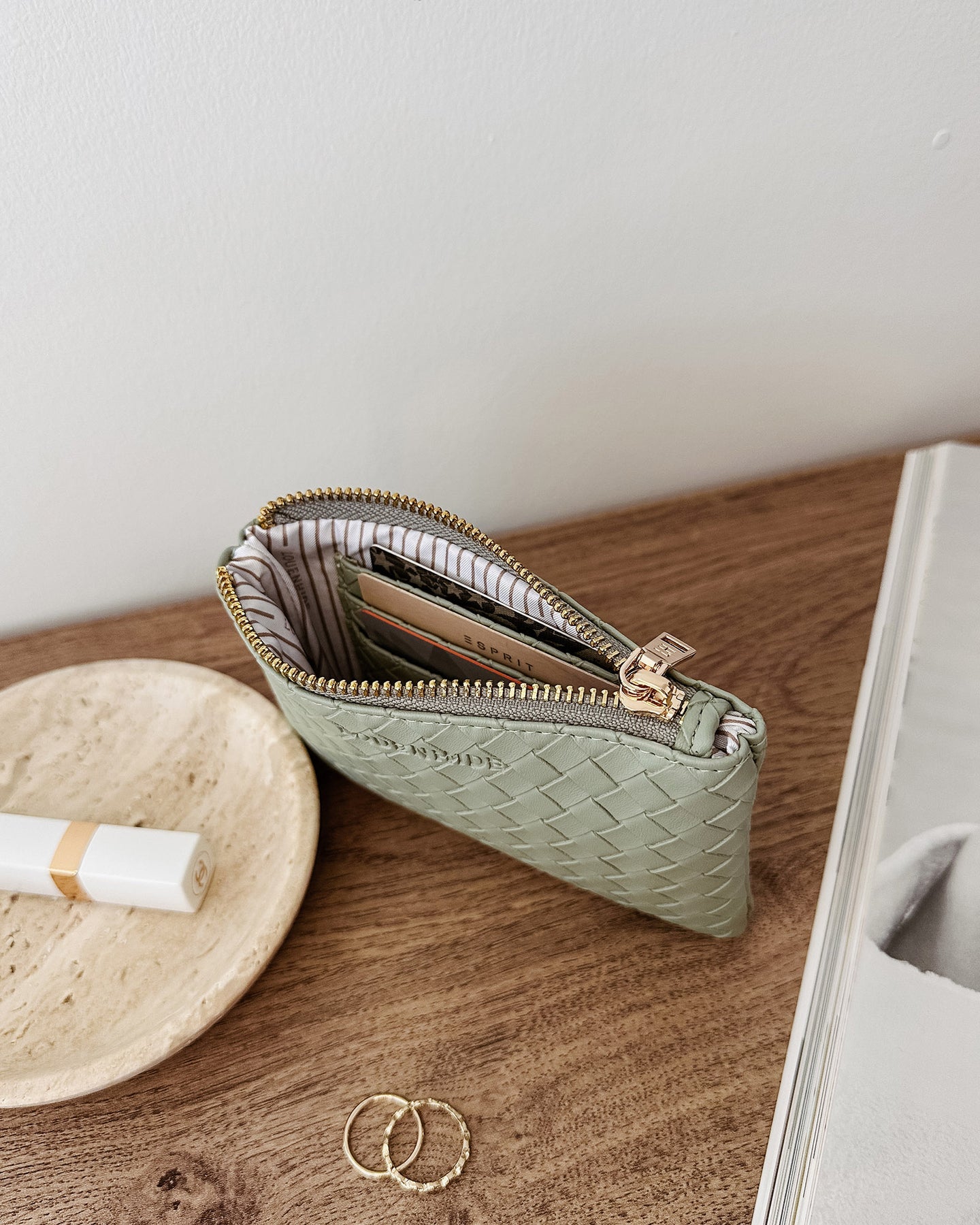 Kuta Purse
