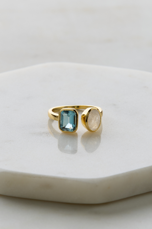 Skylar Ring Moonstone/Blue Topaz