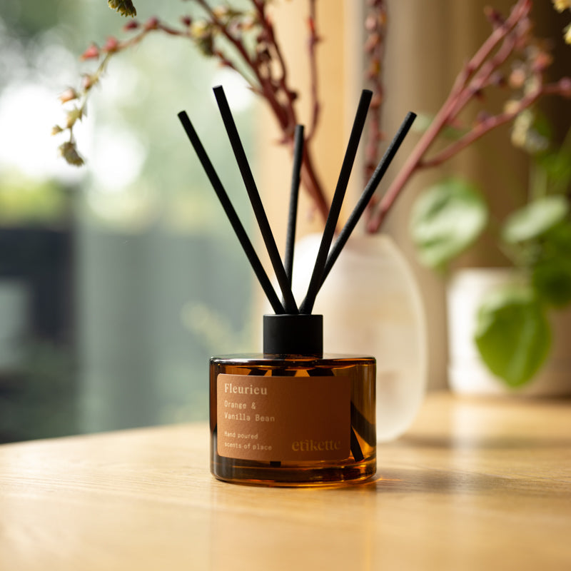 Fleurieu in Orange & Vanilla Bean Eco Reed Diffuser - etikette