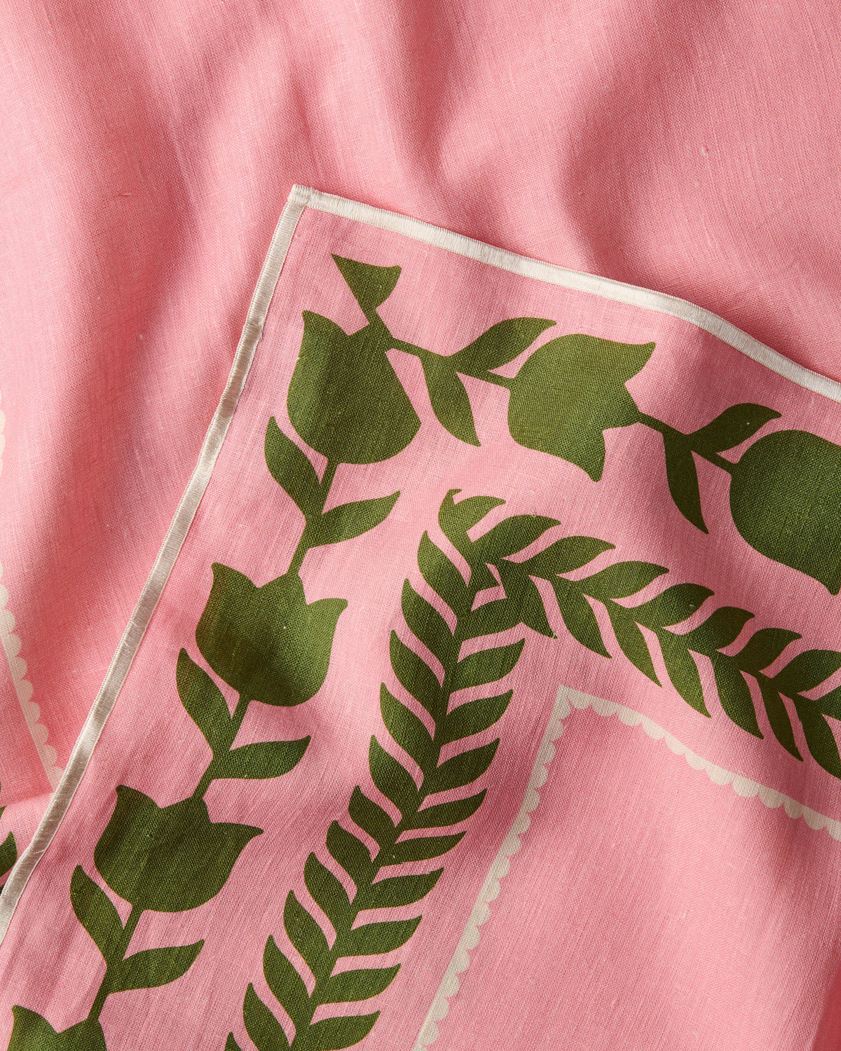 Flower Chain Embroidered Tablecloth Standard Rectangular