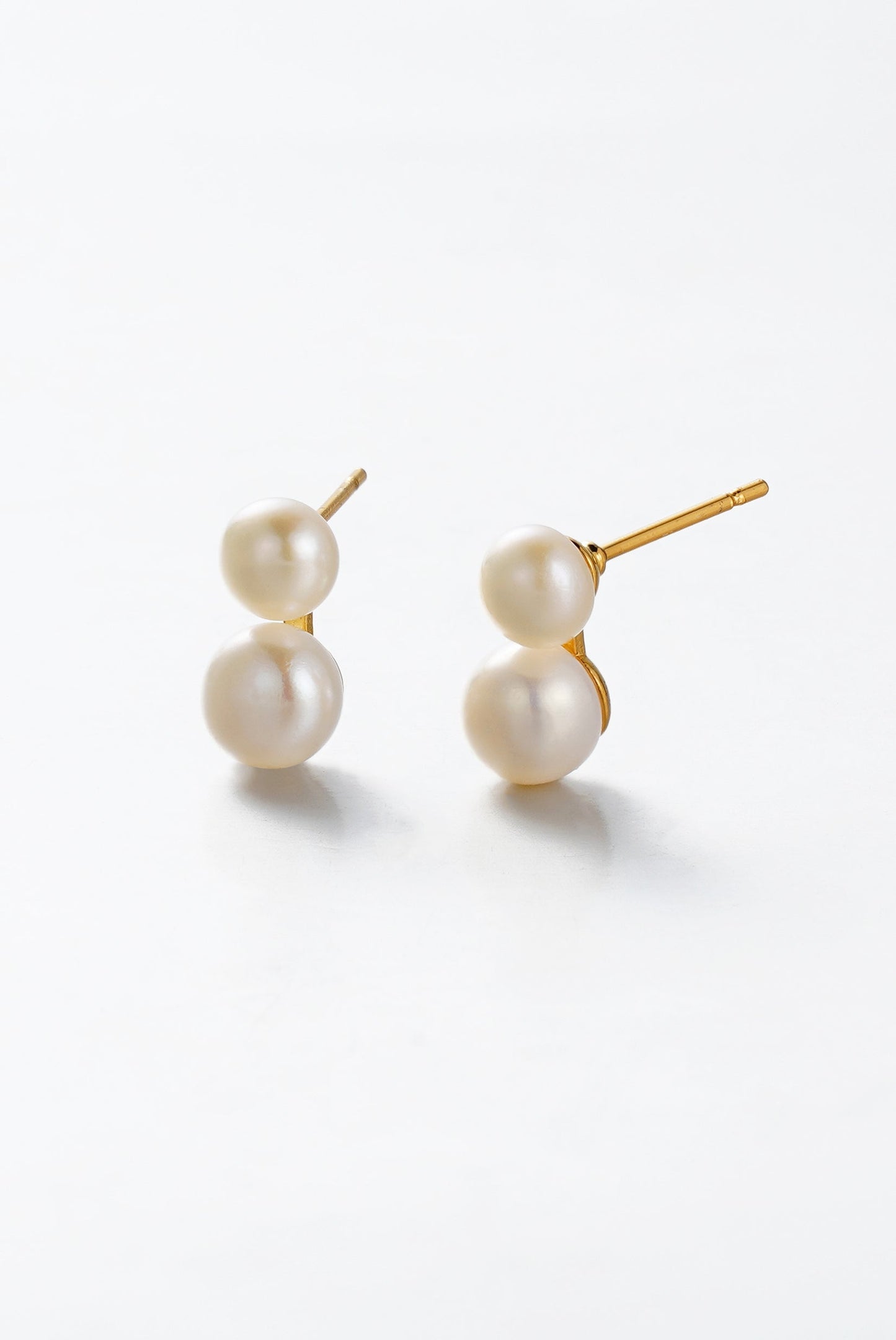 Madeline Gold Pearl Earring
