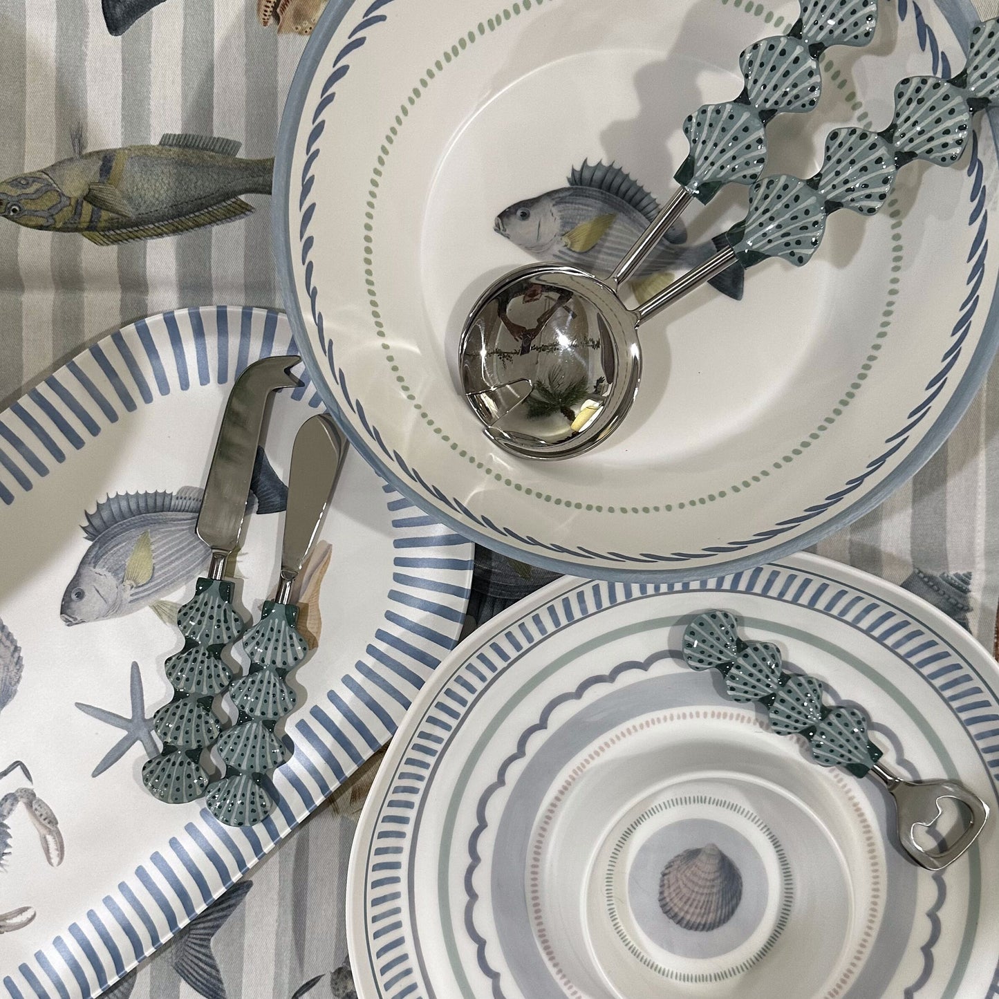 Scallop Cheese Knife Set