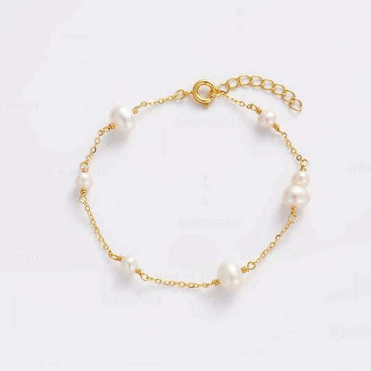 Luna Pearl Bracelet