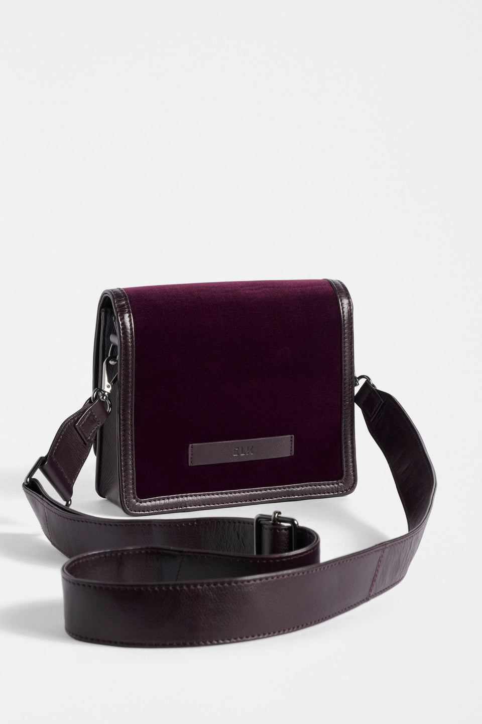 Vel Crossbody
