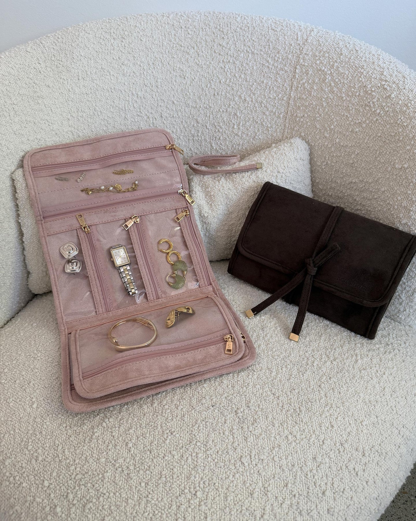 Carla Suedette Jewellery Sleeve