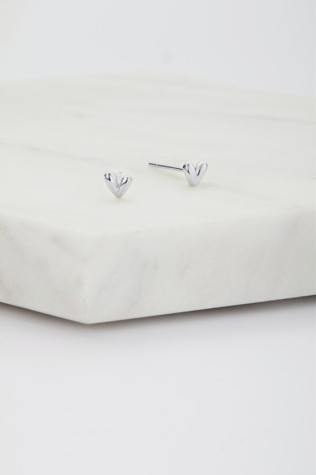 Nora Stud Earring