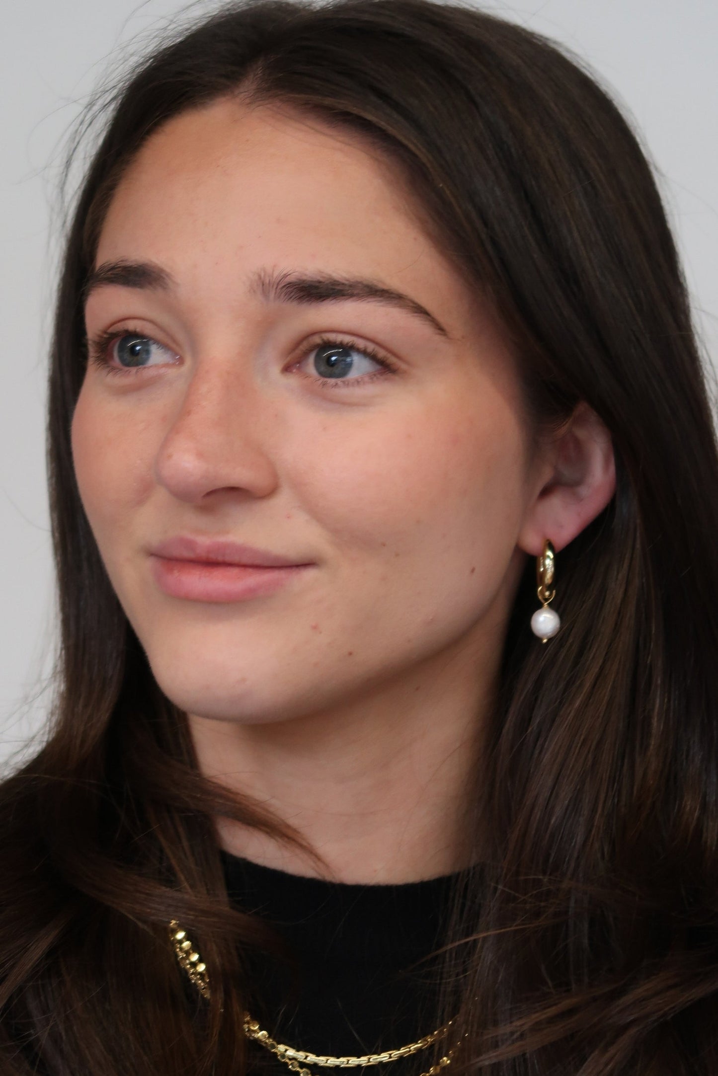 Charlie Mini Hoop Pearl Earring