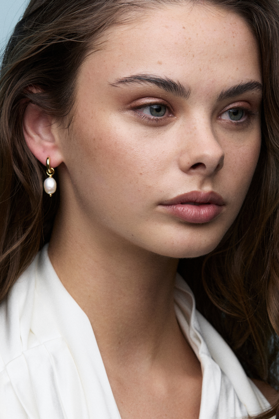 Charlie Mini Hoop Pearl Earring