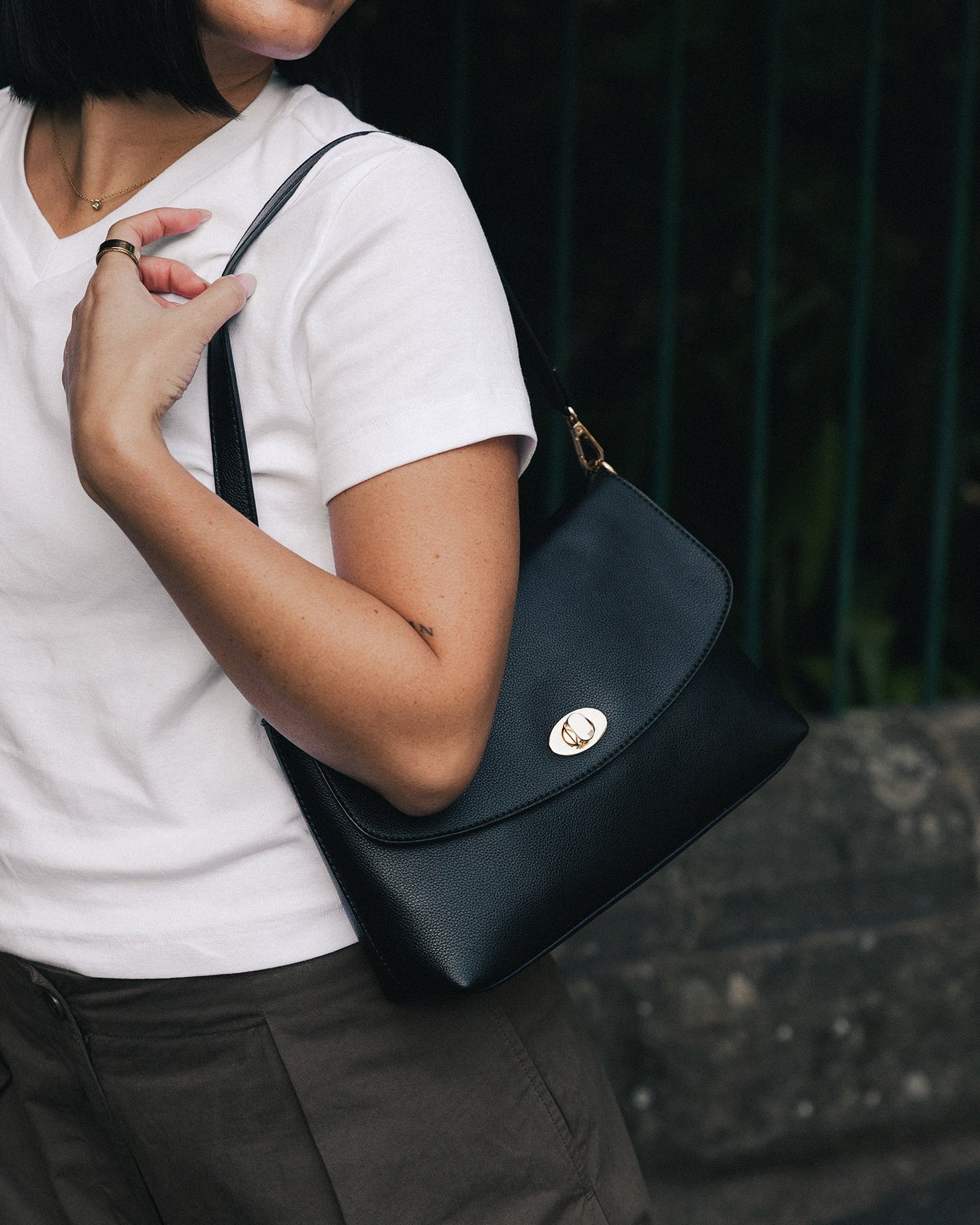 Nisha Shoulder Bag