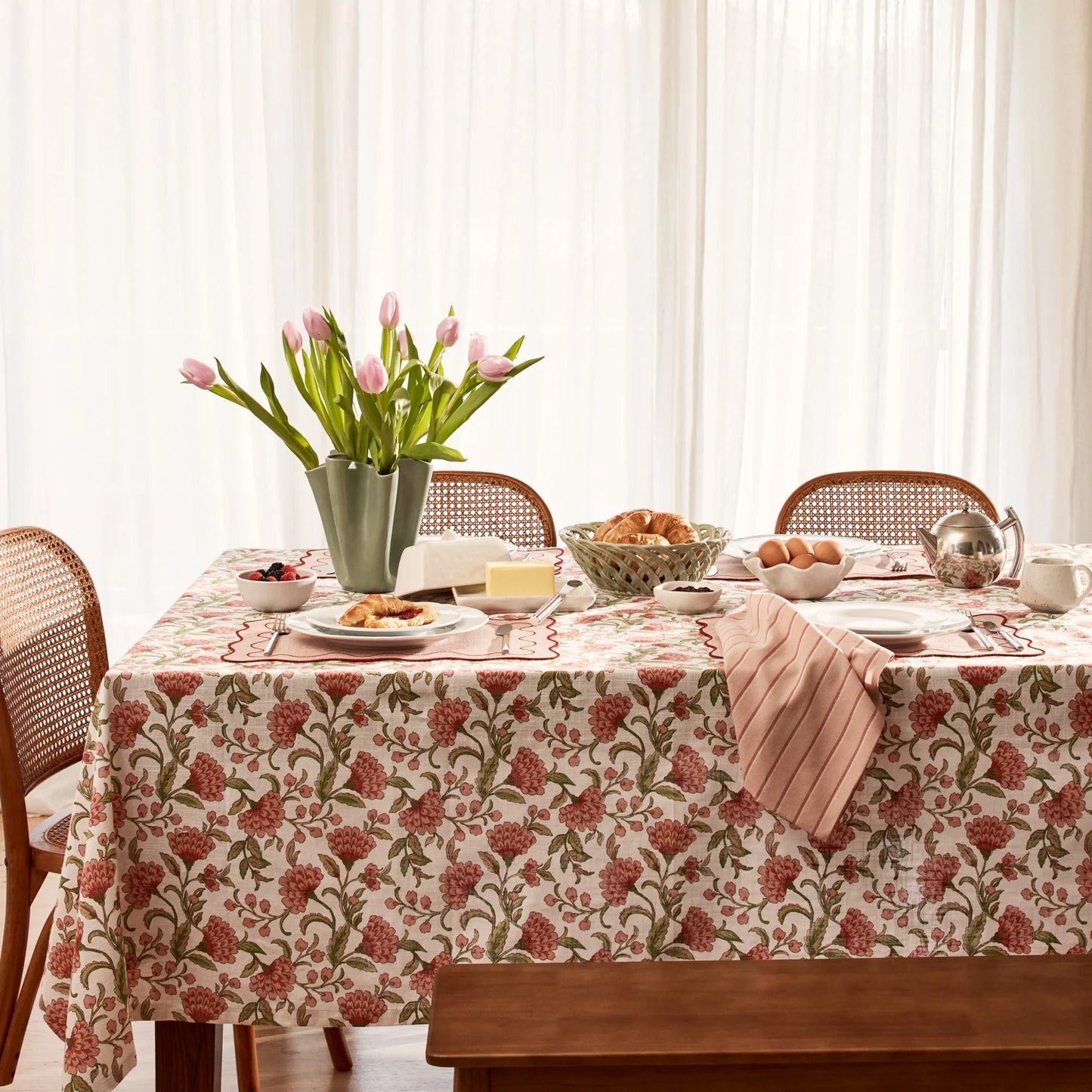 Georgia Pink/Green Tablecloth 150x230cmm