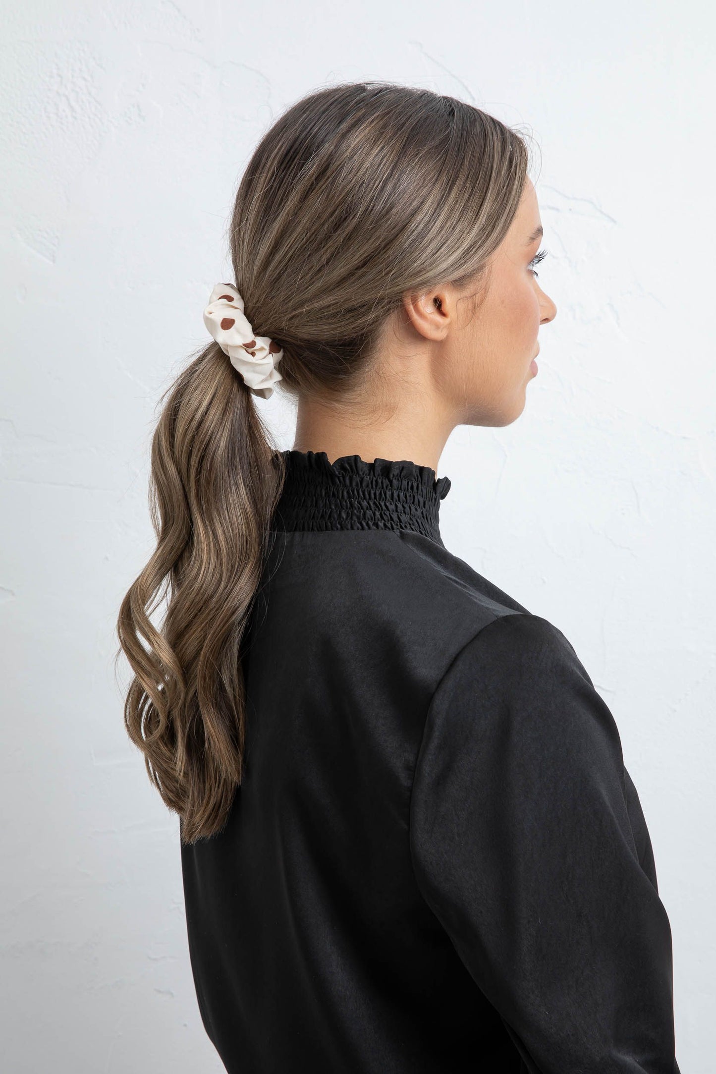 Spotted Scrunchie - Holiday